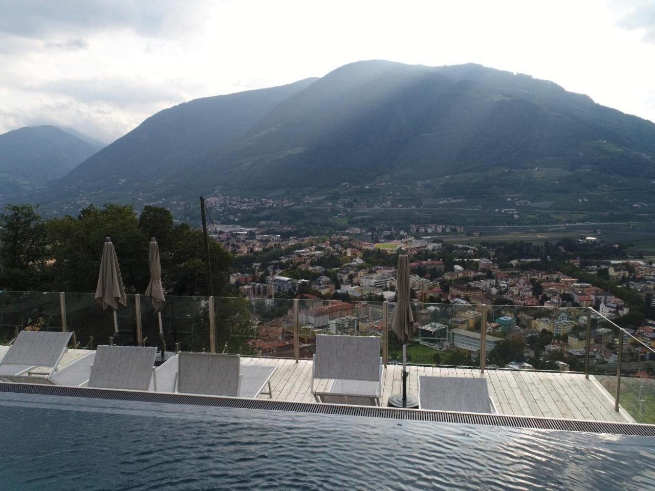 La Pergola Panoramasuites Tirolo Exteriör bild